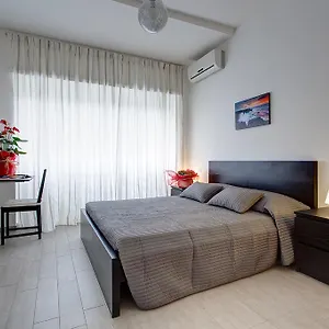 https://elements-guest-house.it-romehotels.com